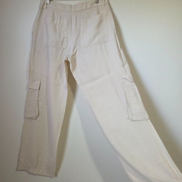 EUC LIKE NEW H&M CREAM CARGO STRAIGHT PANTS SIZE 10 / M WOMENS - Picture 4 of 14